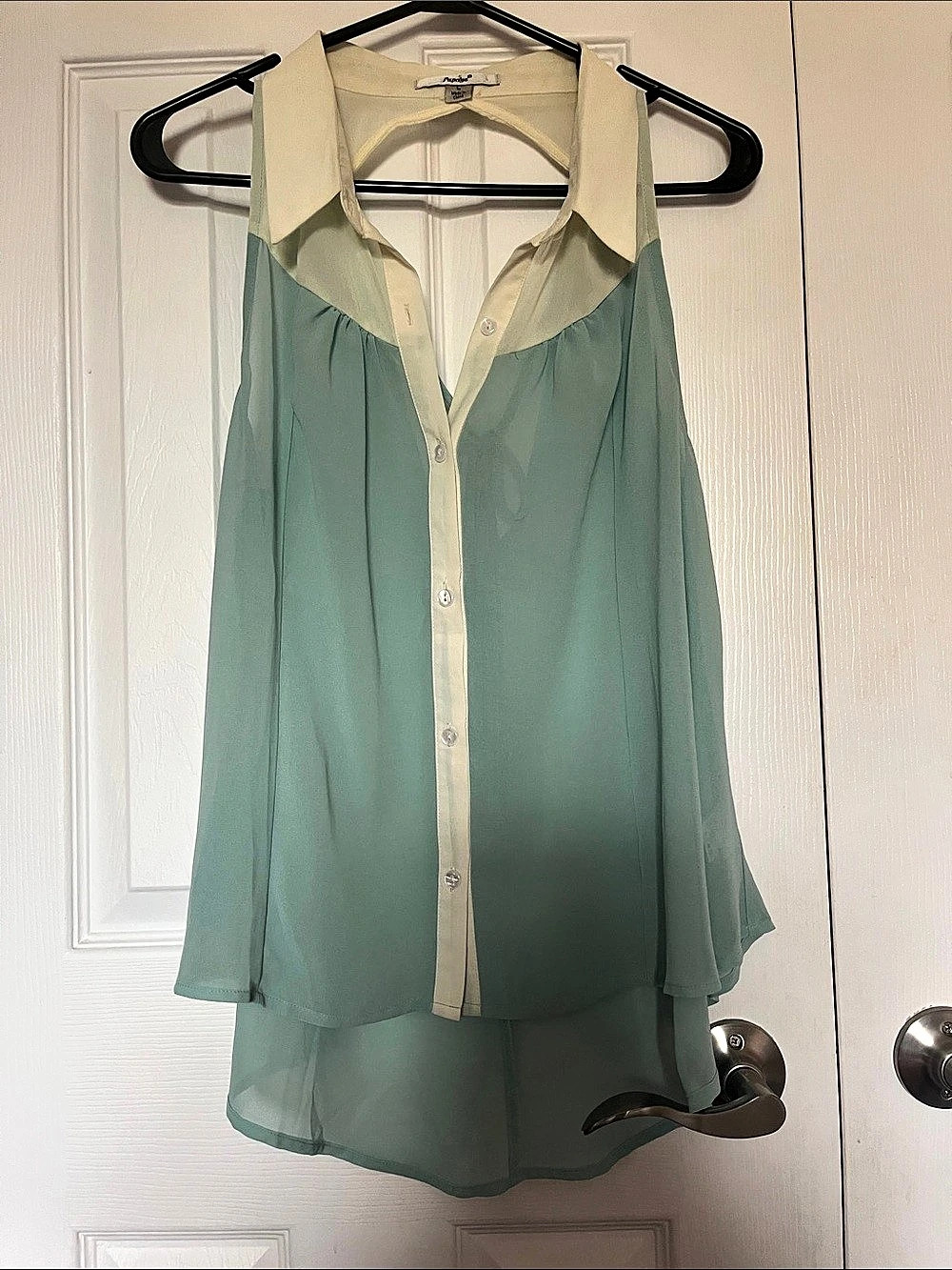 Papaya Sheer Sleeveless Tunic in Green & Cream Size Large